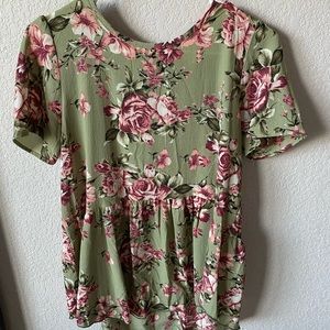 Short sleeve lose top